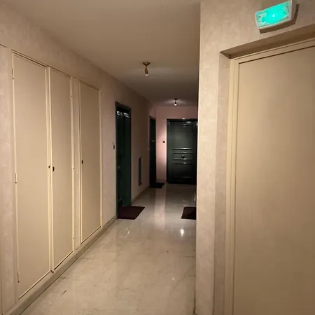 Apartment Studio Lyon Plage *